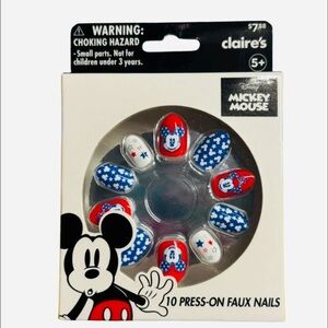 Mickey Mouse x Claire's Press-On Nails